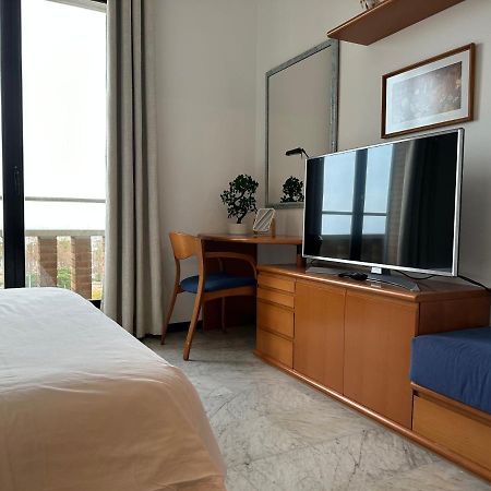 Lets Holidays Apartment Sea Views In Barcelona Ngoại thất bức ảnh